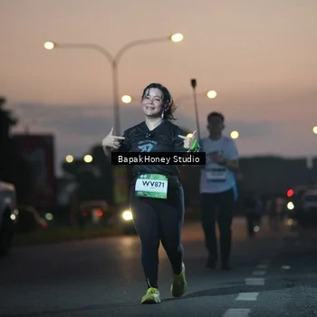 Runner Photo 7661088