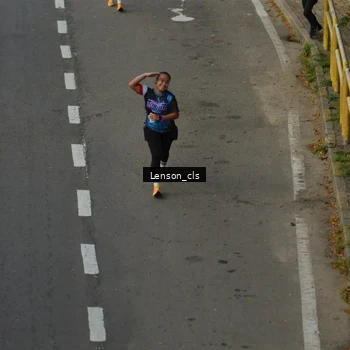 Runner Photo 7661090