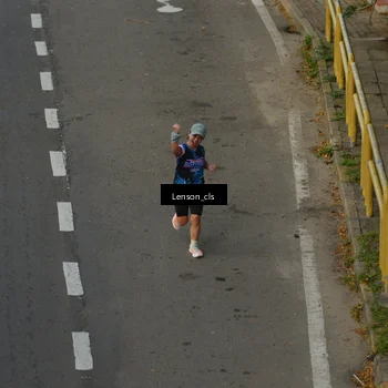 Runner Photo 7661104