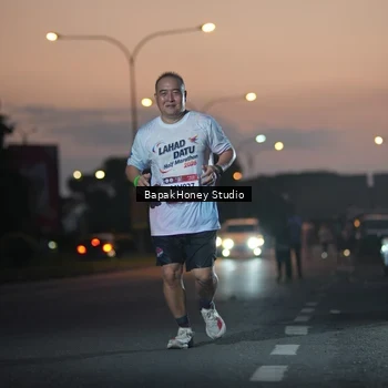 Runner Photo 7661107