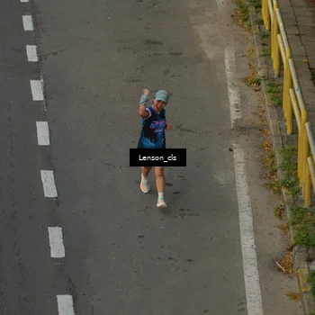 Runner Photo 7661108