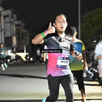Runner Photo 7661123