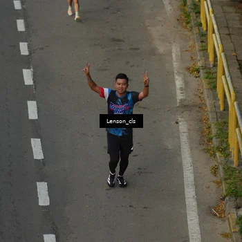 Runner Photo 7661125
