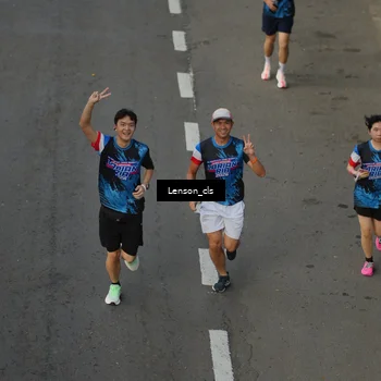 Runner Photo 7661143
