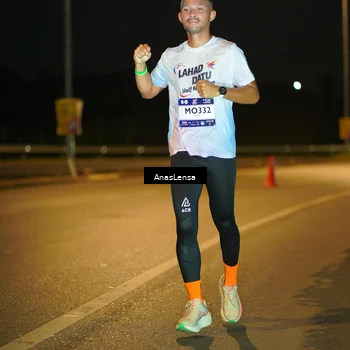 Runner Photo 7661152