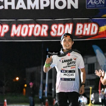 Runner Photo 7661199