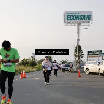 Runner Photo 7661204
