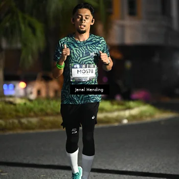 Runner Photo 7661214