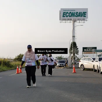 Runner Photo 7661215