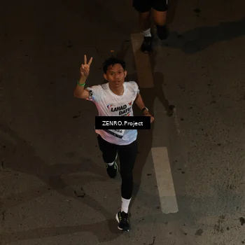 Runner Photo 7661222