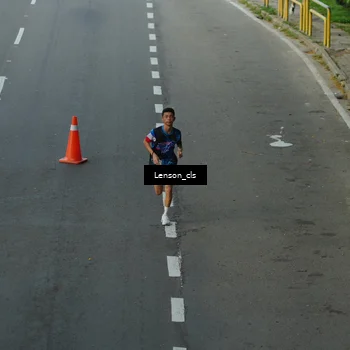 Runner Photo 7661231