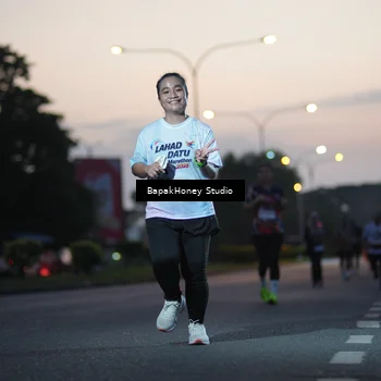 Runner Photo 7661253