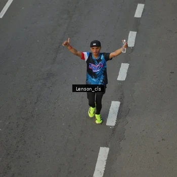 Runner Photo 7661278