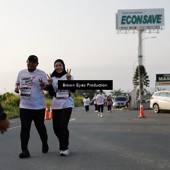 Runner Photo 7661280