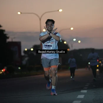 Runner Photo 7661290