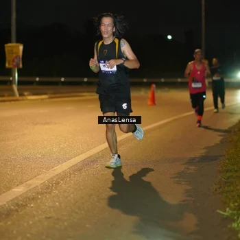 Runner Photo 7661307