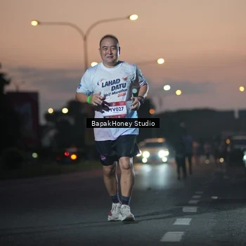 Runner Photo 7661312