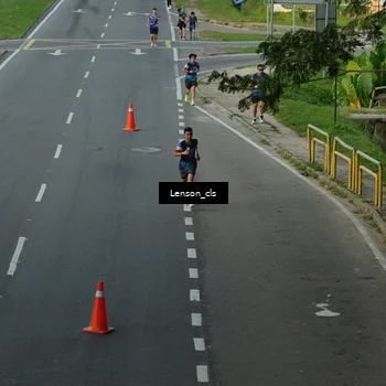 Runner Photo 7661324