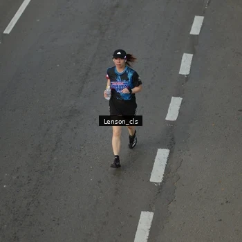 Runner Photo 7661328