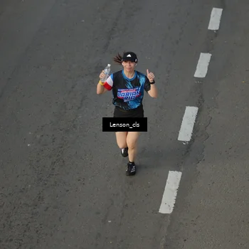 Runner Photo 7661336