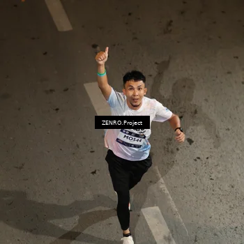 Runner Photo 7661337