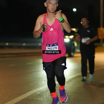 Runner Photo 7661342