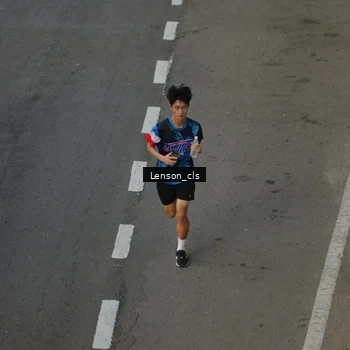 Runner Photo 7661358