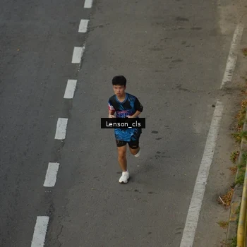 Runner Photo 7661376