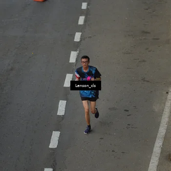 Runner Photo 7661402