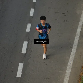 Runner Photo 7661404