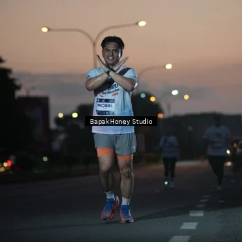 Runner Photo 7661431