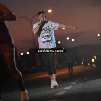 Runner Photo 7661434