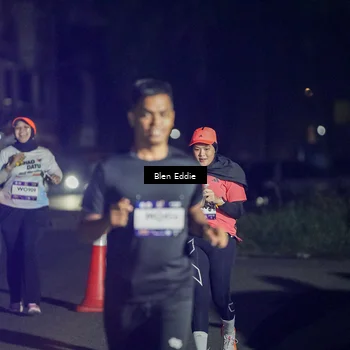 Runner Photo 7661436