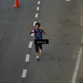 Runner Photo 7661437