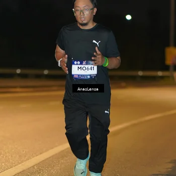 Runner Photo 7661453