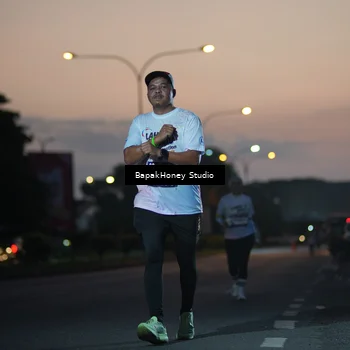 Runner Photo 7661457