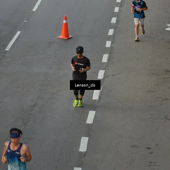 Runner Photo 7661466