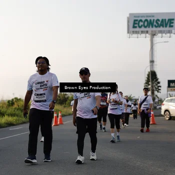Runner Photo 7661476