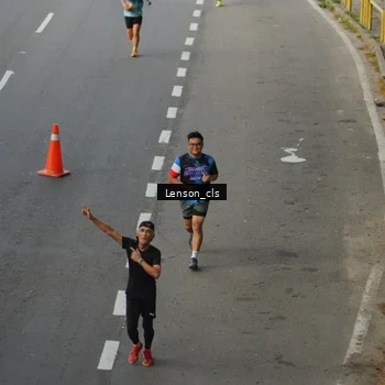 Runner Photo 7661489