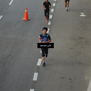 Runner Photo 7661495