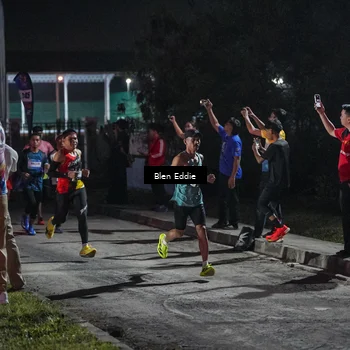 Runner Photo 7661505