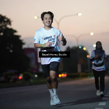 Runner Photo 7661508