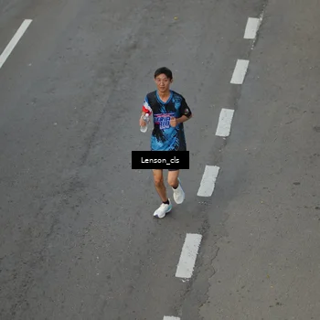 Runner Photo 7661515