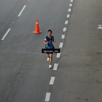 Runner Photo 7661519