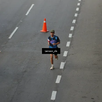 Runner Photo 7661537