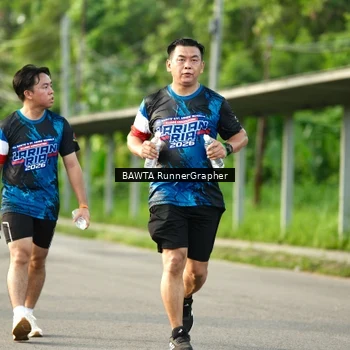 Runner Photo 7661543