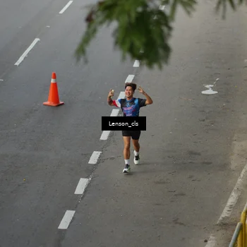 Runner Photo 7661571