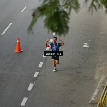 Runner Photo 7661572