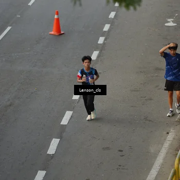 Runner Photo 7661578