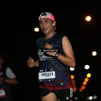 Runner Photo 7661584